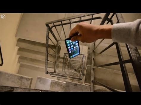 iphone xs dropping stairs